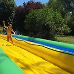 Mobil-home Spacieux Avec Terrasse Pour 6 Personnes - Api-1-52-985 Bayas