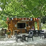 Mobil-home Spacieux Avec Terrasse Pour 6 Personnes - Api-1-52-985 * Bayas