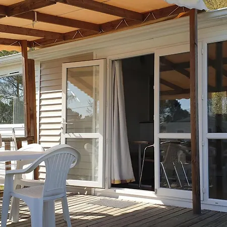 Campingplatz Mobil-home Spacieux Avec Terrasse Pour 6 Personnes - Api-1-52-985 Bayas